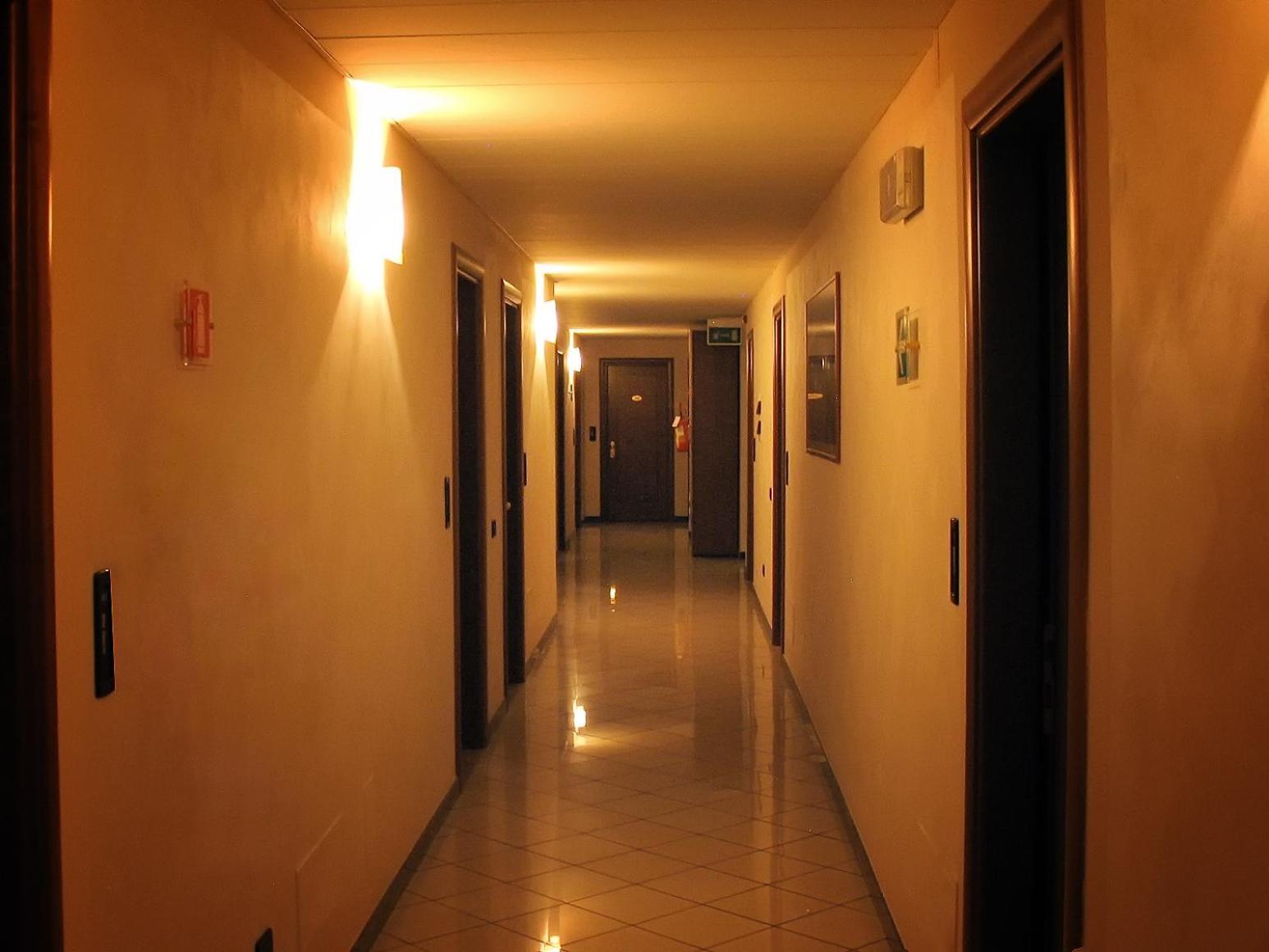 Hotel Stazione ليفورنو المظهر الخارجي الصورة